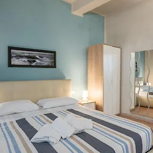 Guesthost - Porta Romana & Boboli Apartamento