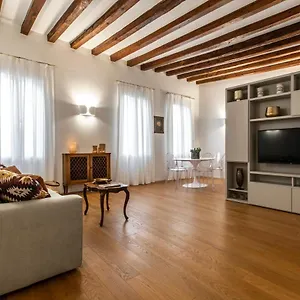 Ca' Delle Acque Deluxe R&r , Venecia Italia
