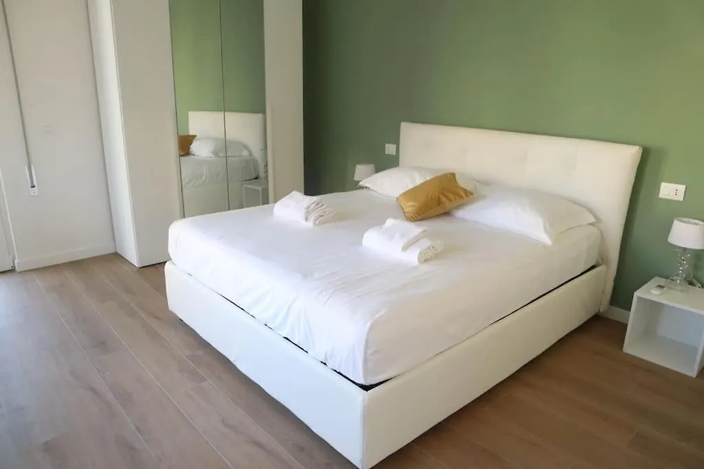 Santa Maria Novella - Golden Lily Florence, City Center Apartment 0*, Florencia Italia