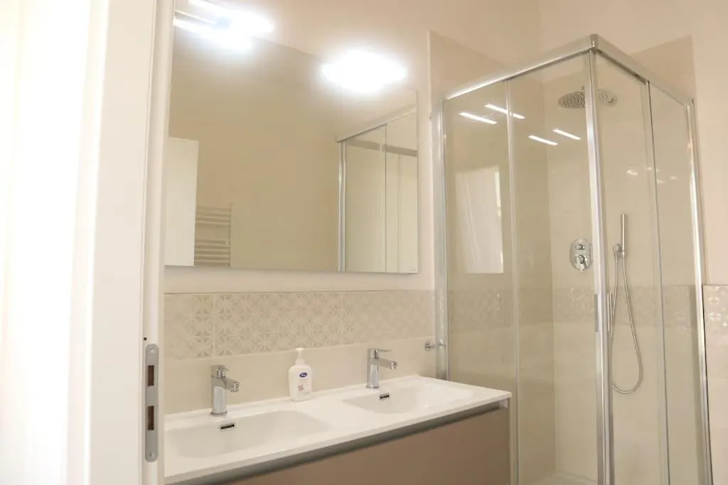 Santa Maria Novella - Golden Lily Florence, City Center Apartment Firenze