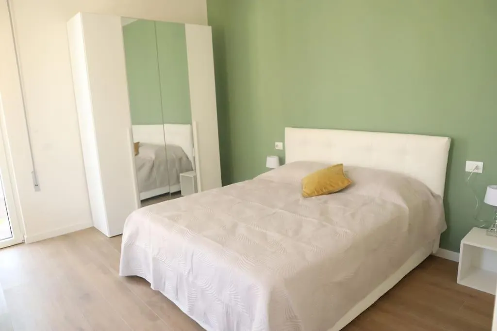 Santa Maria Novella - Golden Lily Florence, City Center Apartment