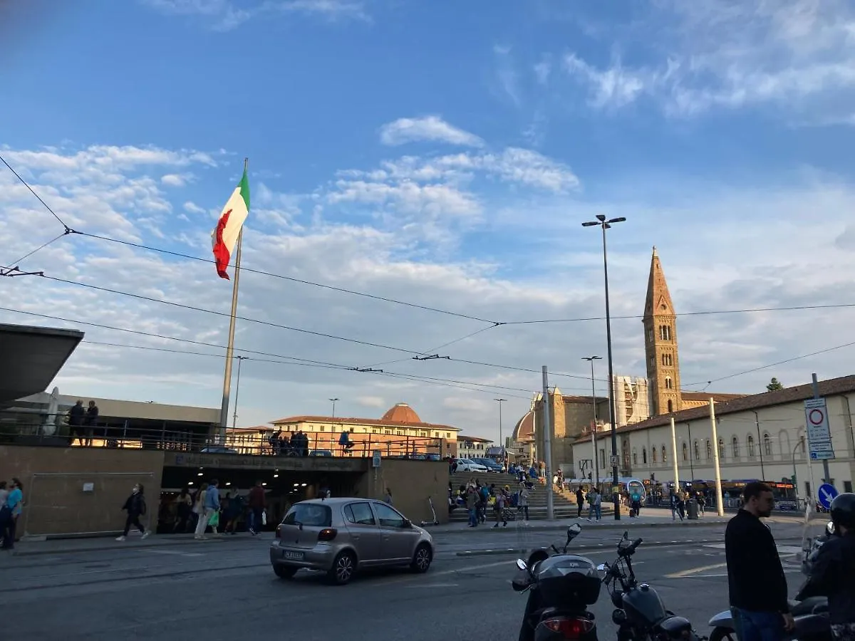 Santa Maria Novella - Golden Lily Florence, City Center Apartment